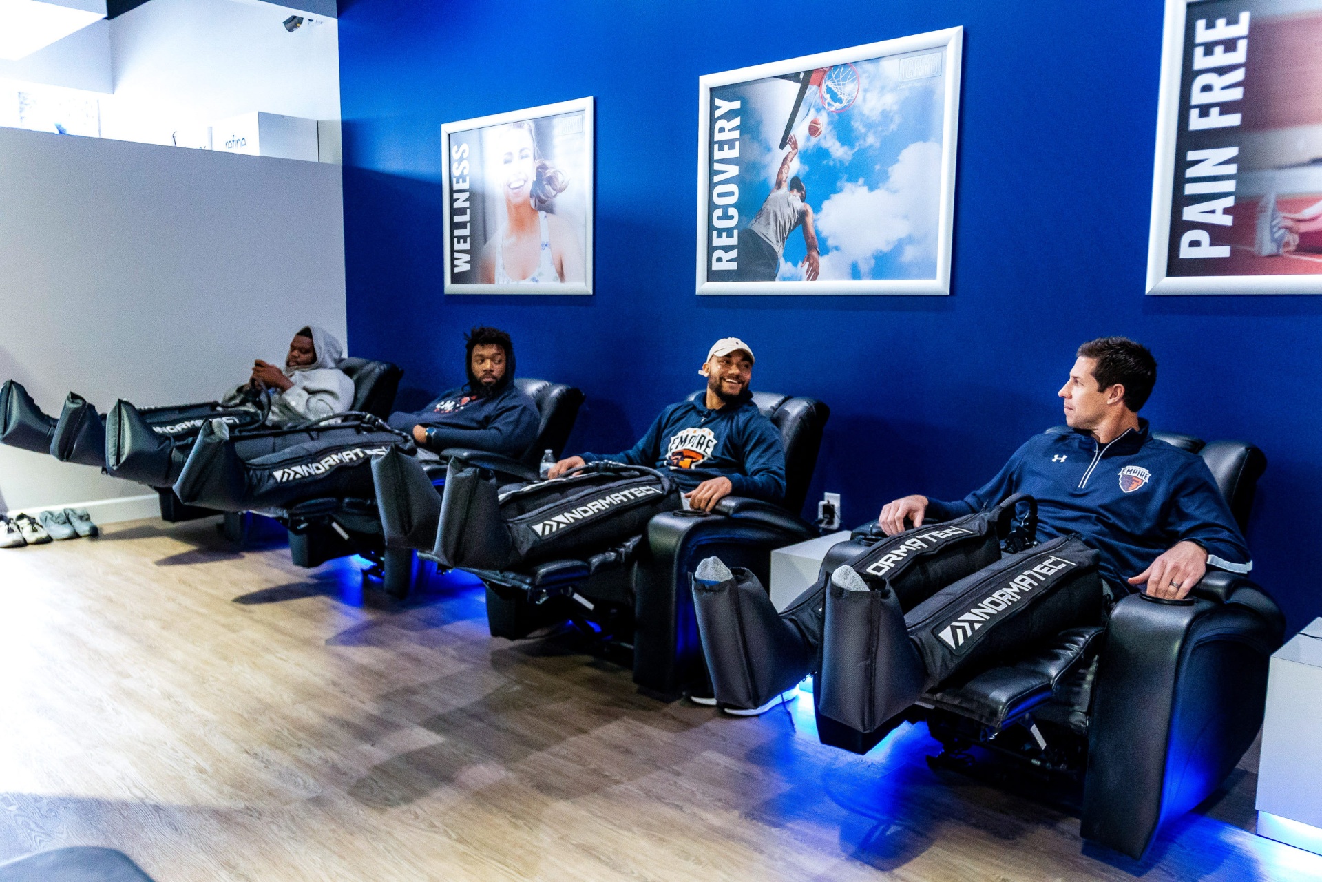 iCRYO South Jordan compression therapy recovery lounge
