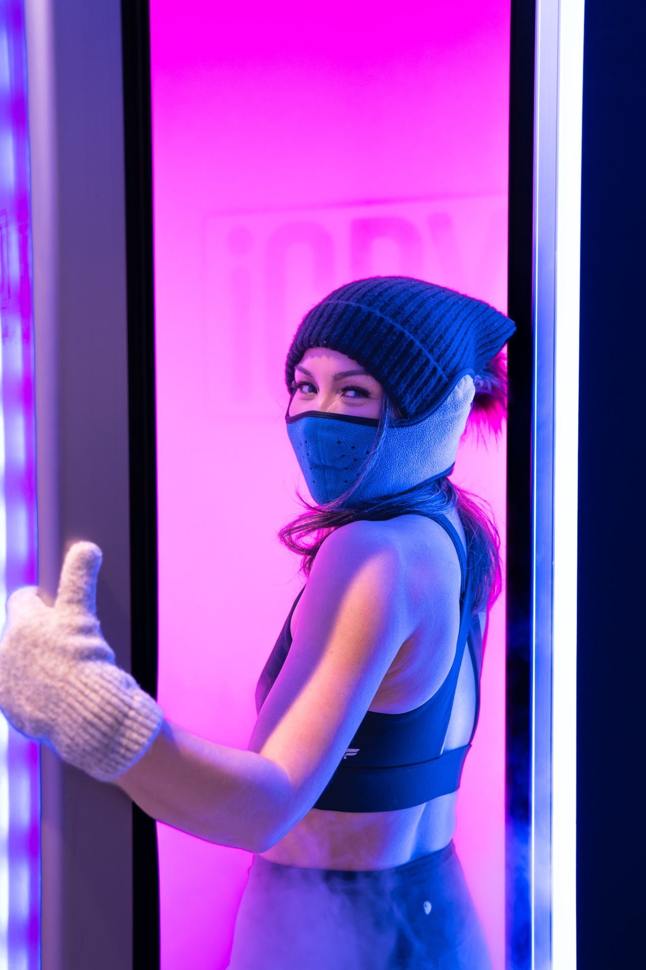 iCRYO South Jordan guest geared up inside the cryo chamber