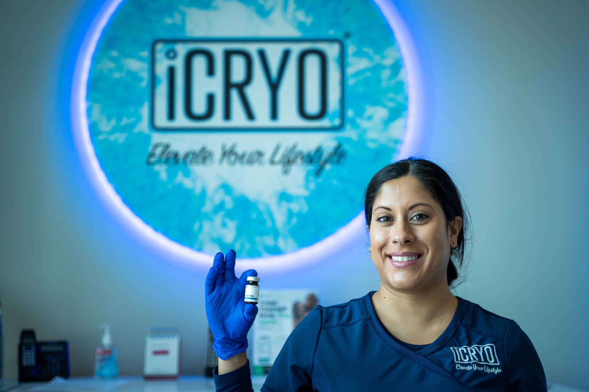 iCRYO South Jordan RN prepping an IM vitamin injection