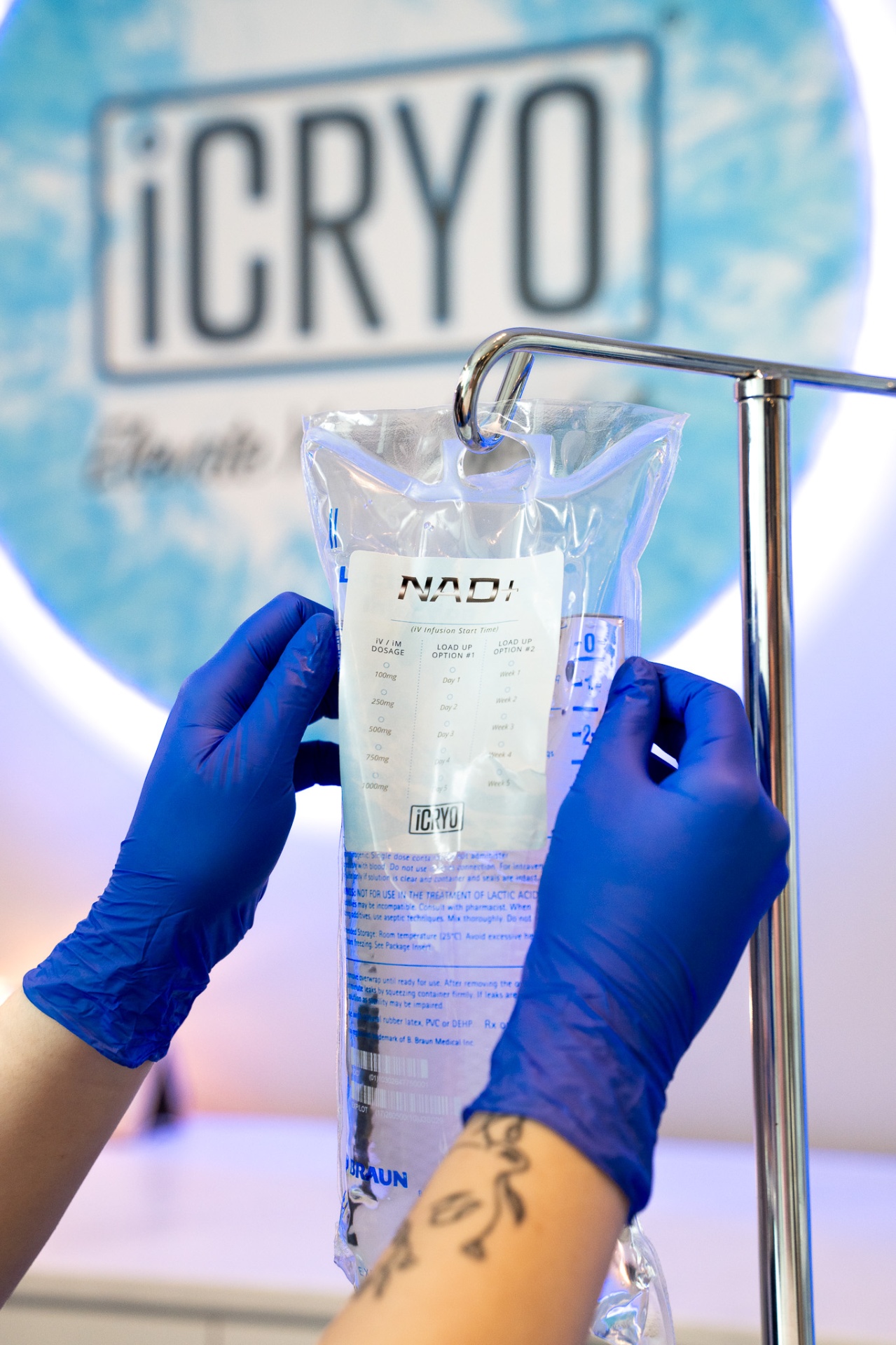 iCRYO South Jordan licensed RN preparing medical-grade NAD+ injection