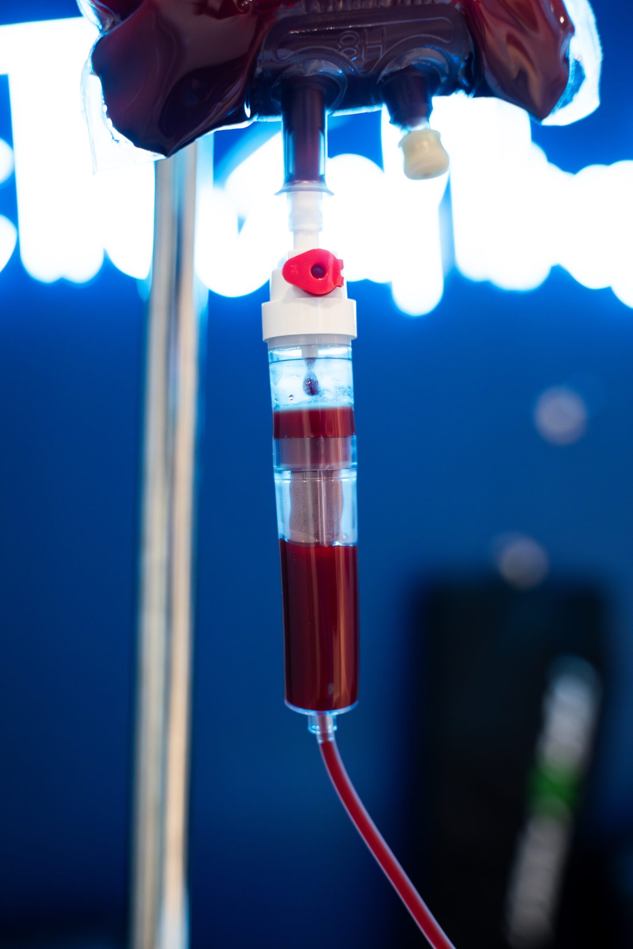 Ozone UV IV therapy filter glowing under UV light at iCRYO South Jordan