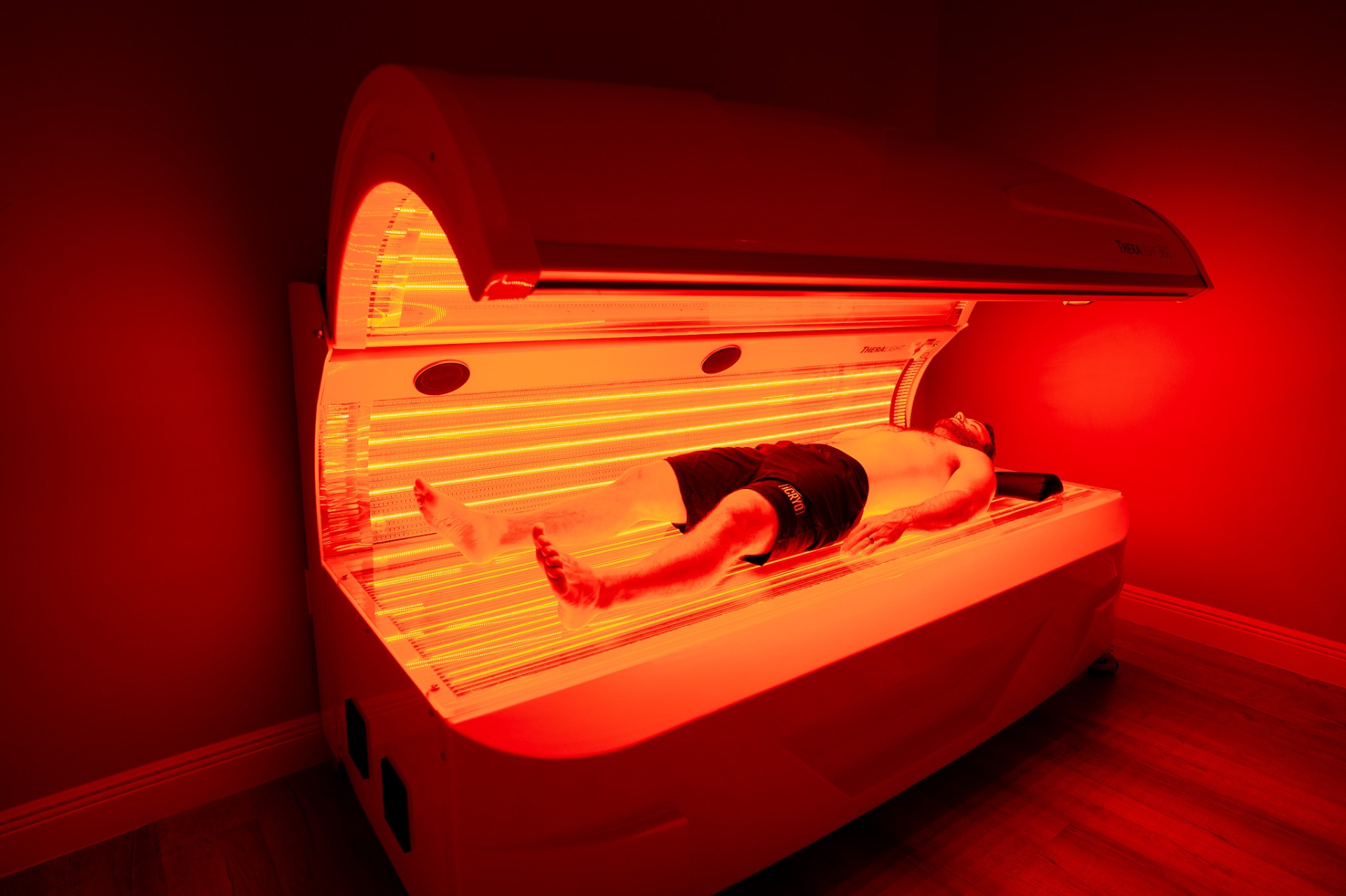 Red light therapy routine at iCRYO South Jordan