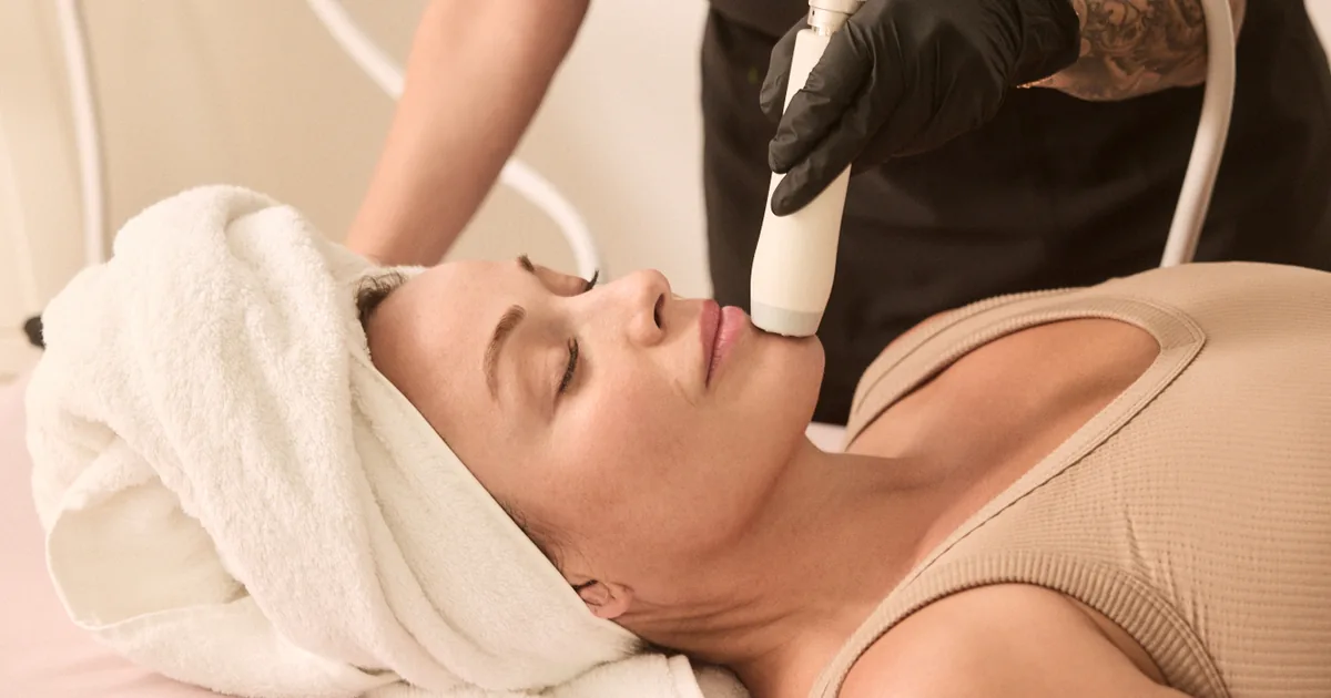 Client consultation for the T-Shape 2 Facial at iCRYO South Jordan, UT
